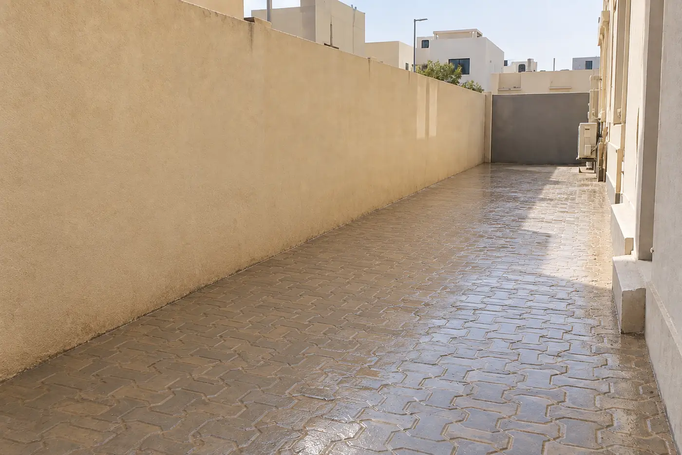 الحوش نفسه بعد رفع المخلفات والغسيل
